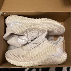 Adidas Alphaboost M ‘cloud white’